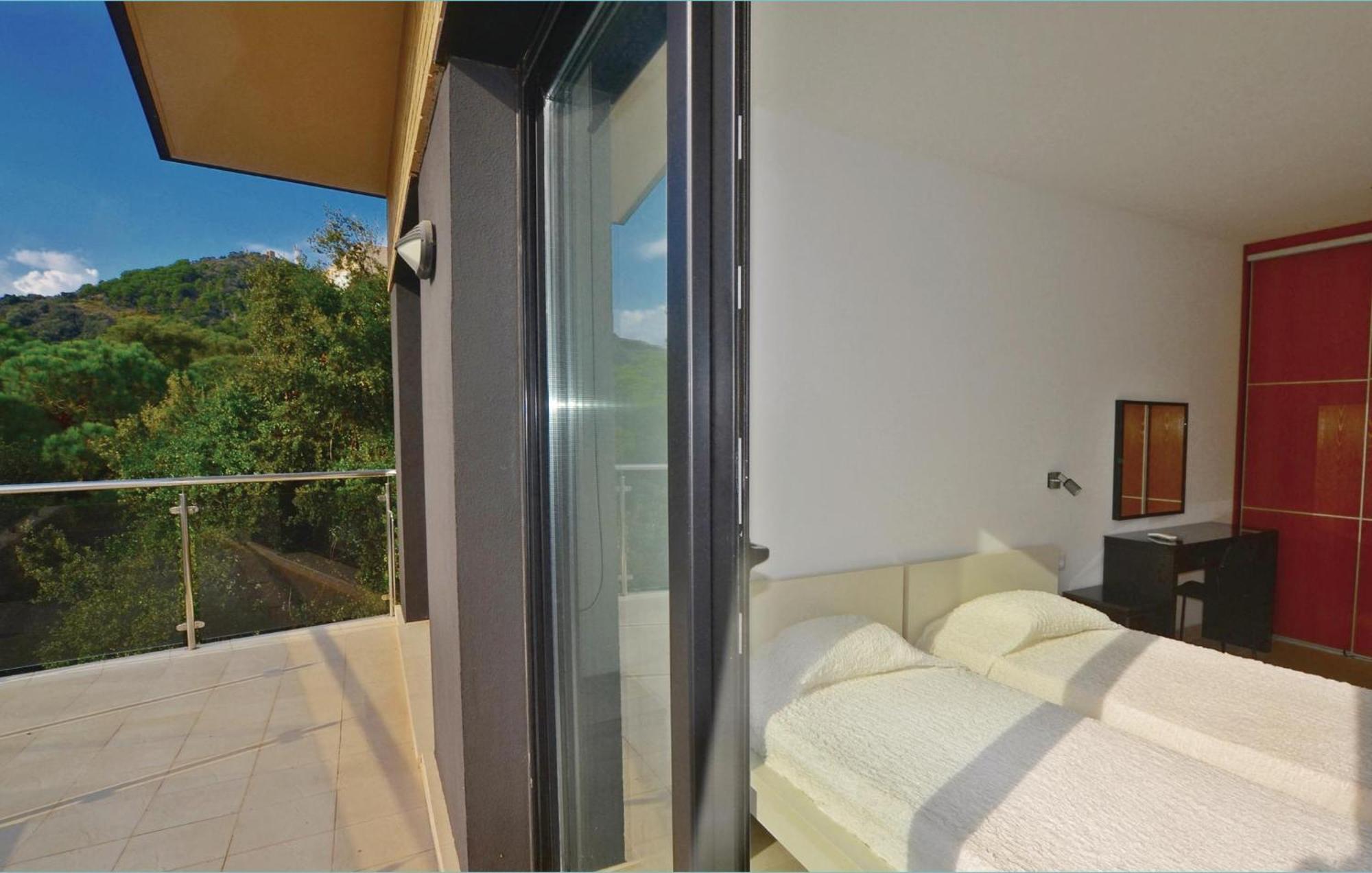 Nice Home In Santa Susanna With House Sea View Exteriér fotografie