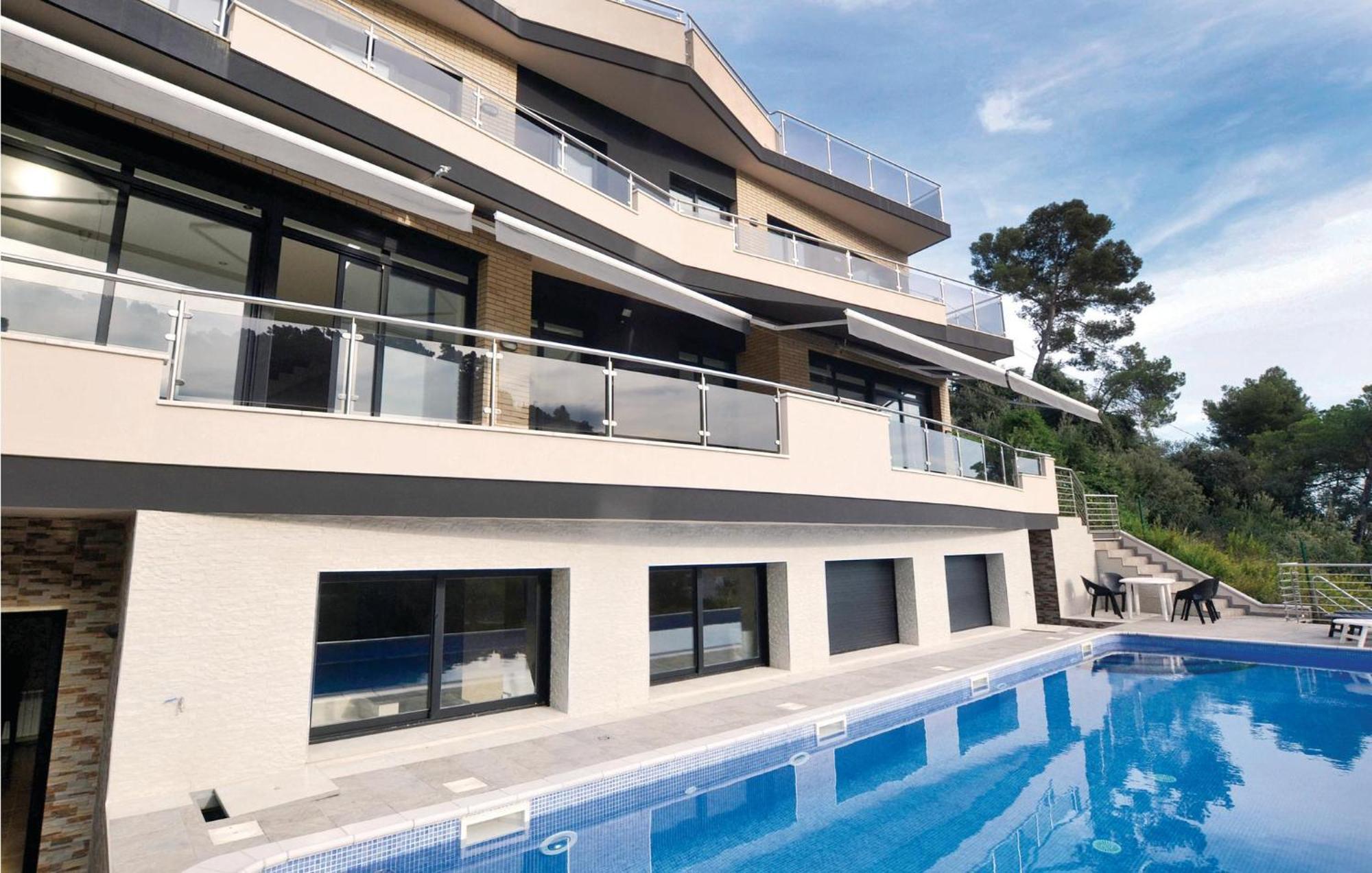 Nice Home In Santa Susanna With House Sea View Exteriér fotografie